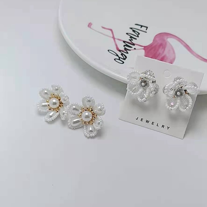 【Fresh designs】Spring and Summer Super Fairy Exaggerated Pearl 925 Earrings Women's Fashion Cold Wind Earrings Flower Elegant Earrings Ear Clip