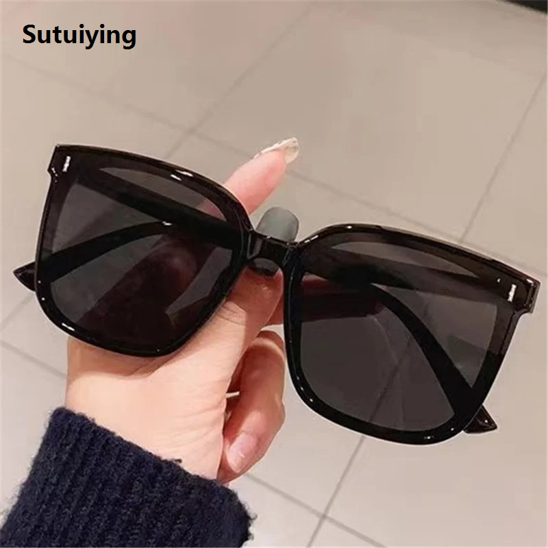 Sutuiying New Vintage Man Square Sunglasses Women Rectangular Funny Sun Glasses Outdoor Street Photography Eyewear UV400 Gafas De Sol