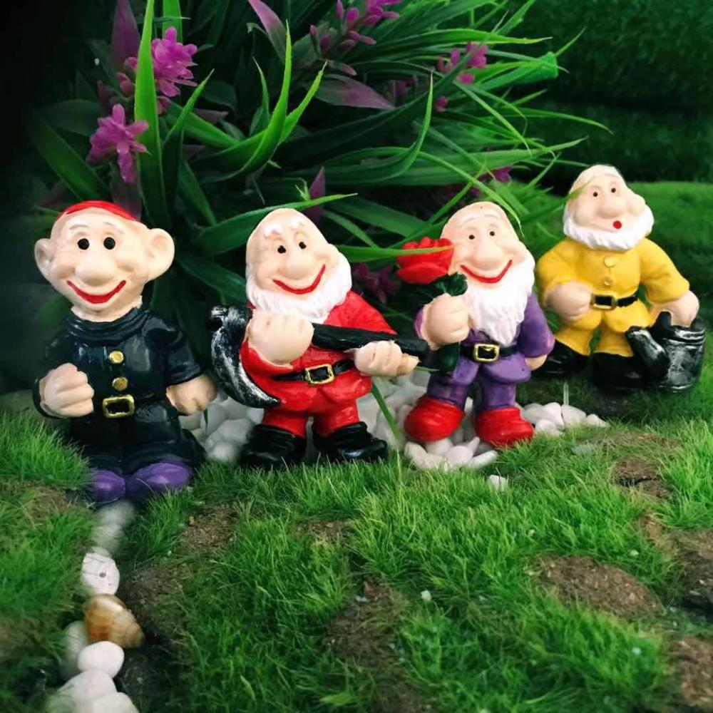 Funny Home Courtyard Decoration Bonsai Gnome Dwarf Figurines Moss Micro Landscape Garden Ornaments Lawn Figurine