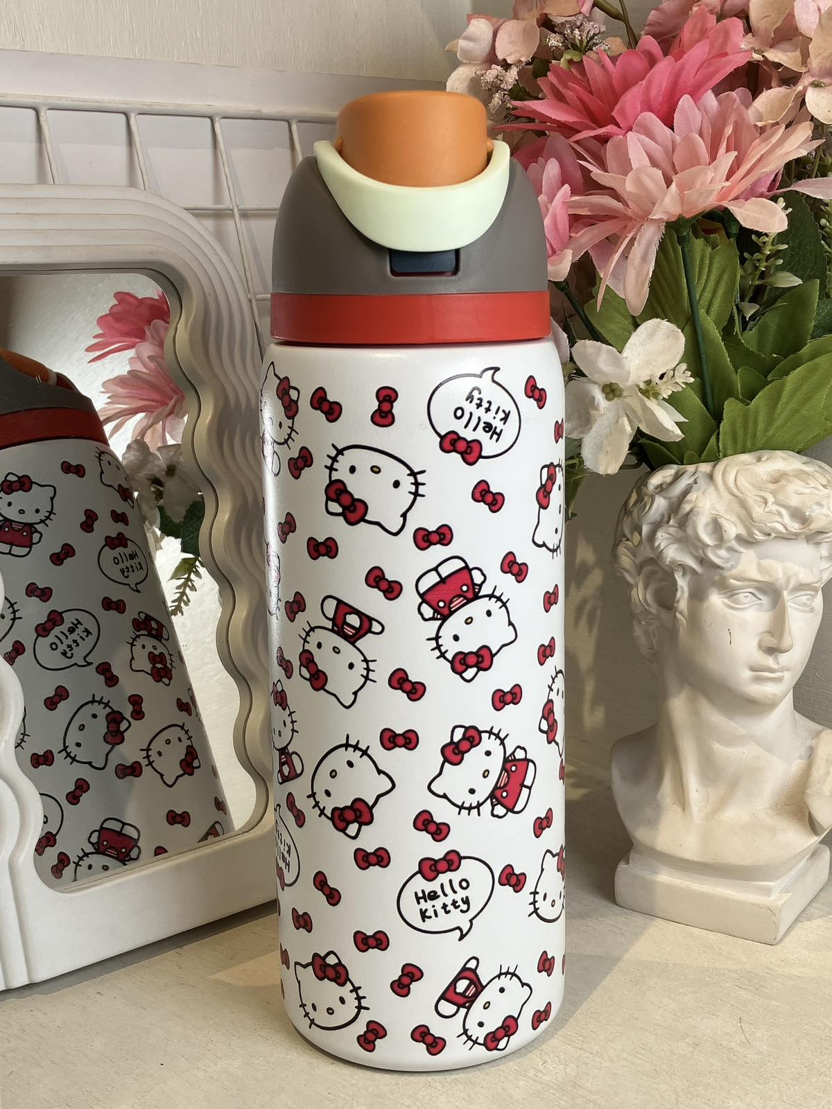 Masala Beads 945ML Hello Kitty Printed Stainless Steel Thermos Insulated Cup 32oz Simple Double Drinking Straw Large Capacity Handle Portable Travel Bottle Spill Resistant Lid Straw Stanley Thermal Cup With Handle Outdoor Vacuum Water Bottle