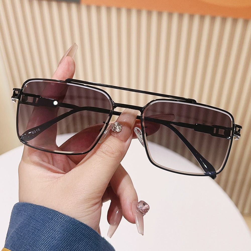 Retro Double Bridge Cut-Edge Sunglasses UV Protection Luxury Metal Shades Gradient Lens Sun Glasses for Men and Women