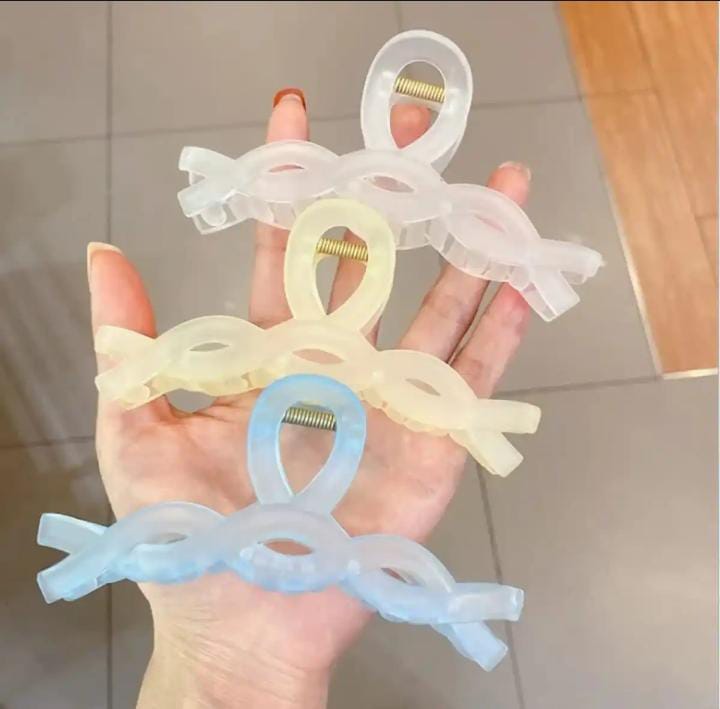 Sweet Transparent Colorful Acrylic Large Hair Claw Clip For Women