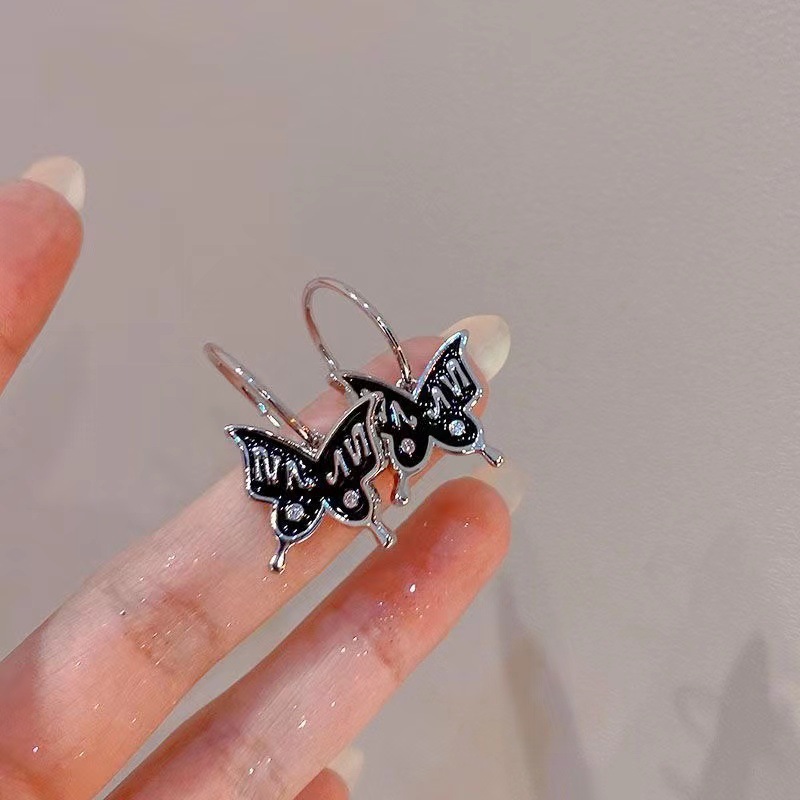 【Hottest Trends】Sweet Cool ~ Korean Style Spice Girls Black Bow Earrings Female Niche Elegant Personalized Design Earrings 2023 New Fashion