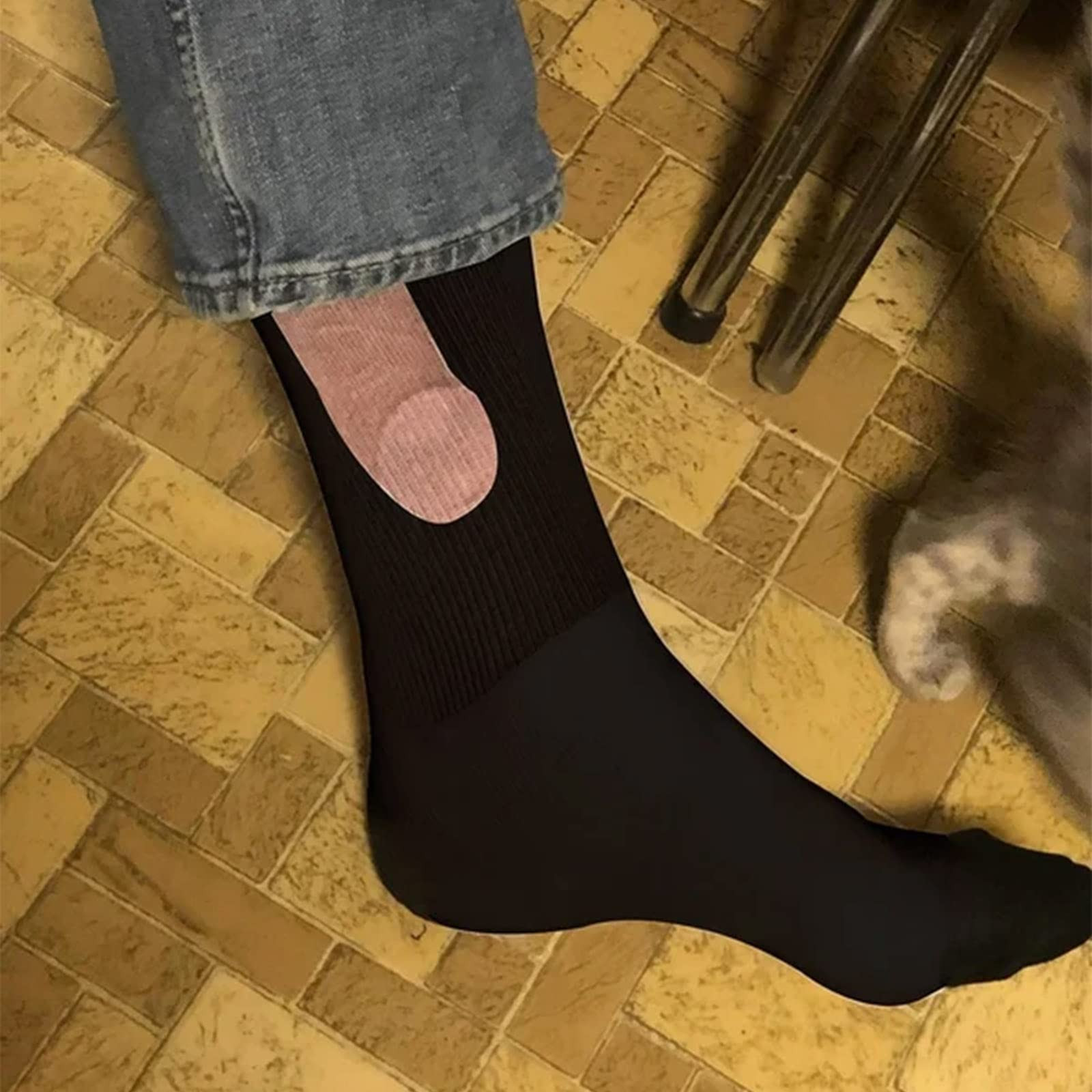 Bizzy 1 Pair Fun Men And Women Casual Socks, Fun Pattern Casual Socks Bag Cotton Novelty Socks Christmas Gift 2025 Hip-Hop Fun Socks