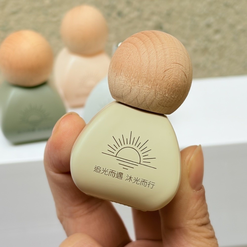 Premium Quality 13ML Essential Oil Roller Bottles Leak-Proof Thick Bottom Perfume Subpackage Bottles Portable Refillable Fragrance Bottles Fragrance Storage