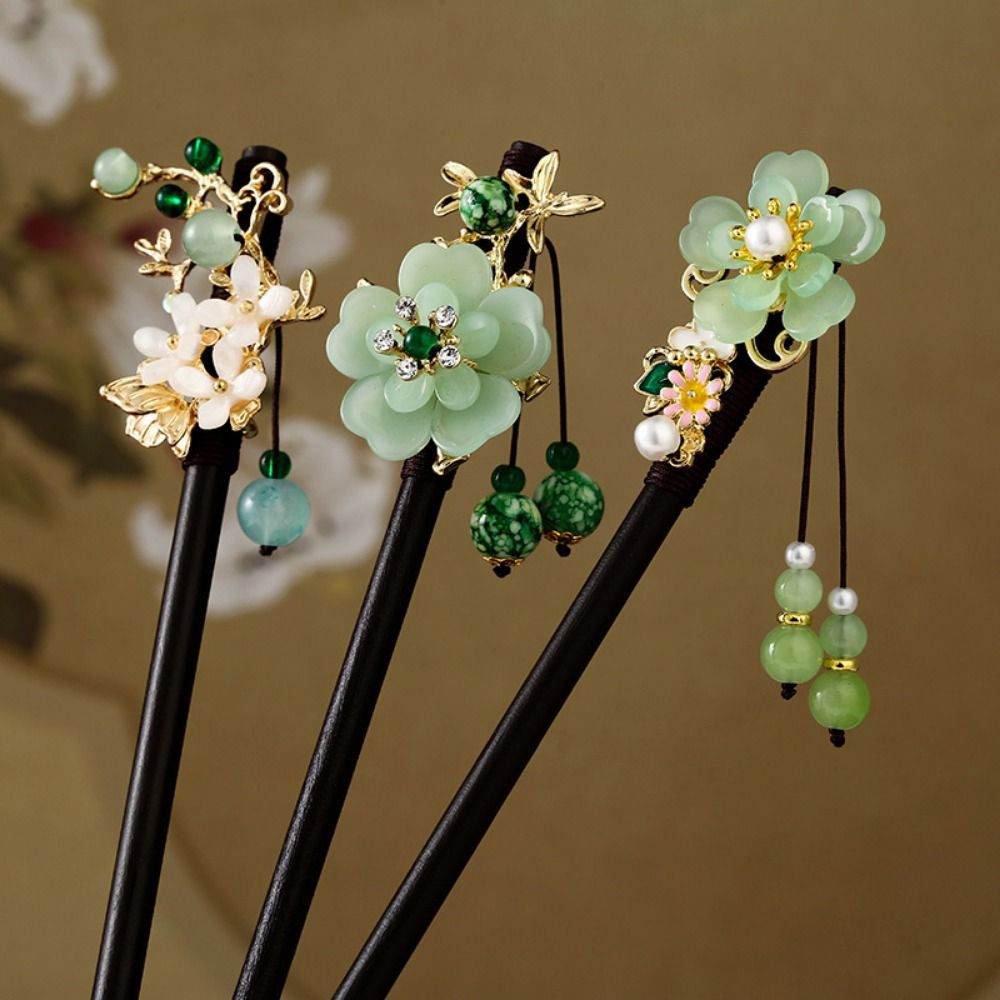 Headdress Red Rose Chinese Hair Stick Retro Handmade Flower Hair Forks Wooden with Tassel Hair Bun Hanfu Party
