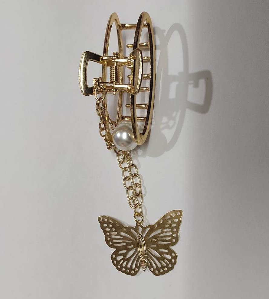 Elegant Pearls Hair Claw Clip With Butterfly For Women Pack Of 1