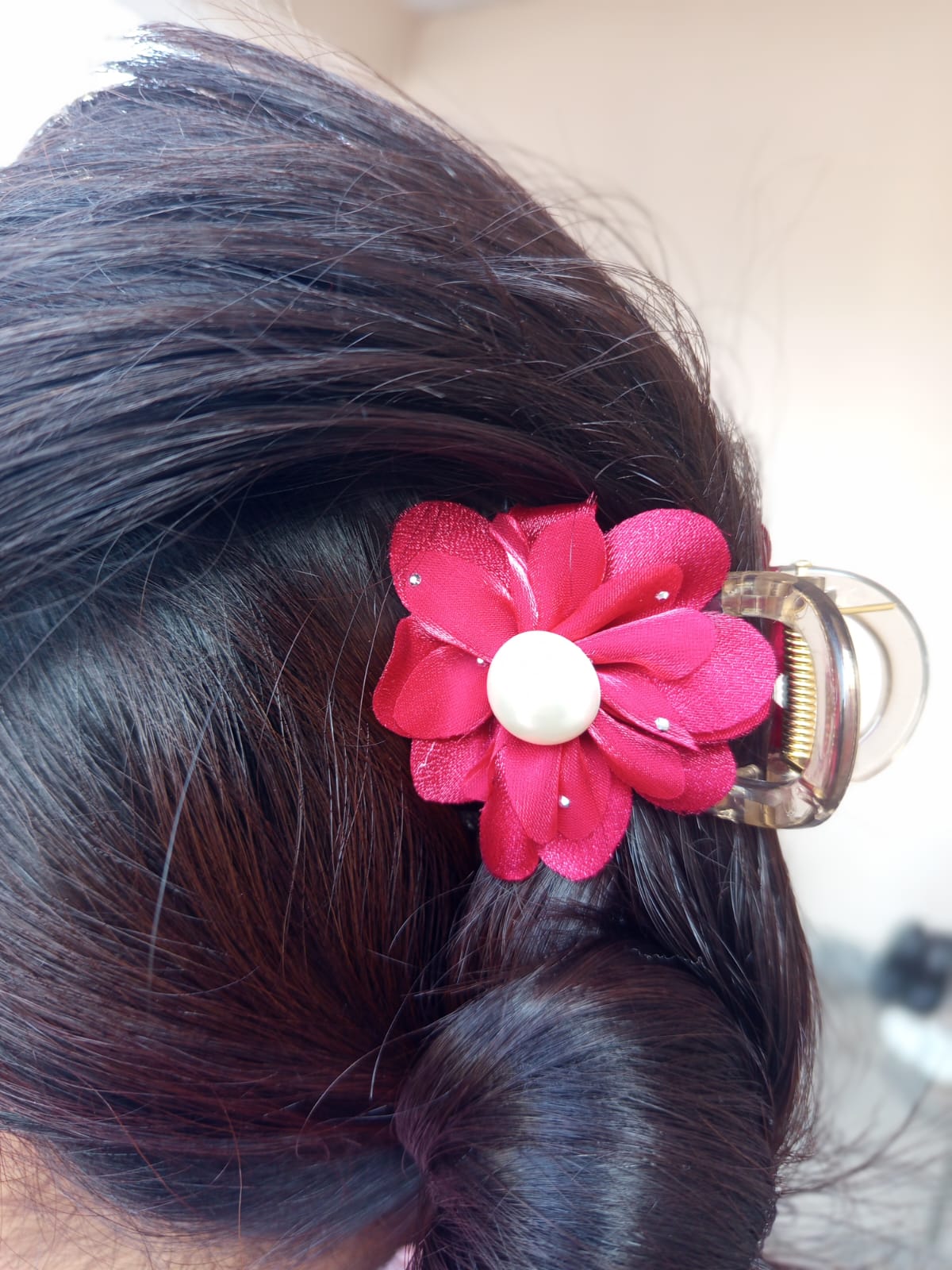 Pack Of 1"Korean Style Flower Hair Clip: Red Color Hair Claw for Women