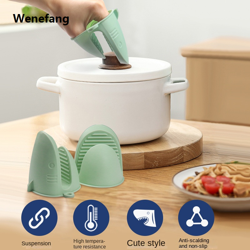 Wenefang Thickened Silicone Oven Mitts with Shark Shape for Kitchen Cooking Air Fryer Microwave - Heat Resistant Gloves