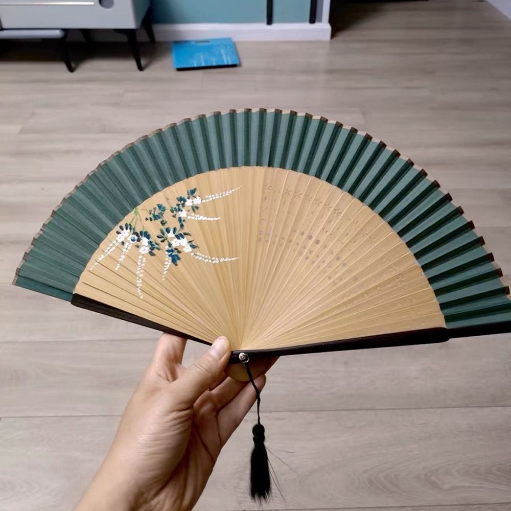 Hanfu Folding Fans Classical Carved Bamboo Folding Fan Elegant Flower Tassel Folding Fan Retro Photo Prop Handheld Fan Home Decoration