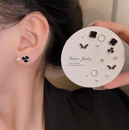 99 Stores Offer - 7 Pairs Women’s Acrylic Stud Earrings Set | Cute Everyday Jewelry Gift By 99 Stores