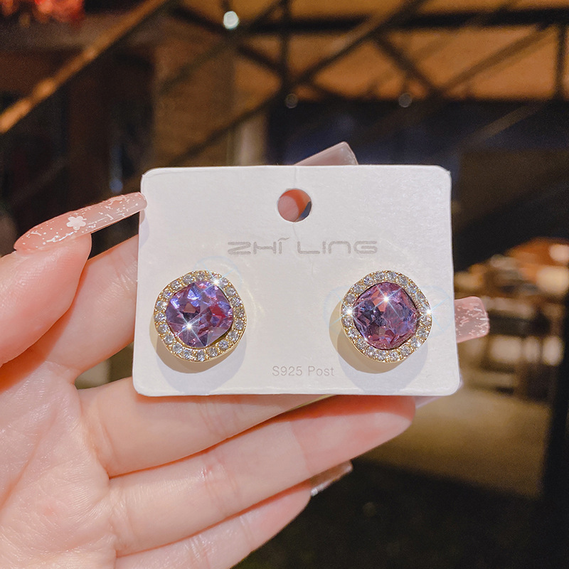 【Top-notch quality】Korean Style New Square Crystal Earrings Women's Silver Super Fairy Design Simple Elegant Ear Stud Jewelry
