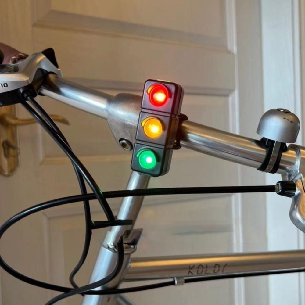 2025 NEW Flash Tail Rear Lights Waterproof Bicycle Tail Light Smart Warning Bicycle Rear Light Multifunctional Charging Led Bike Light Riding