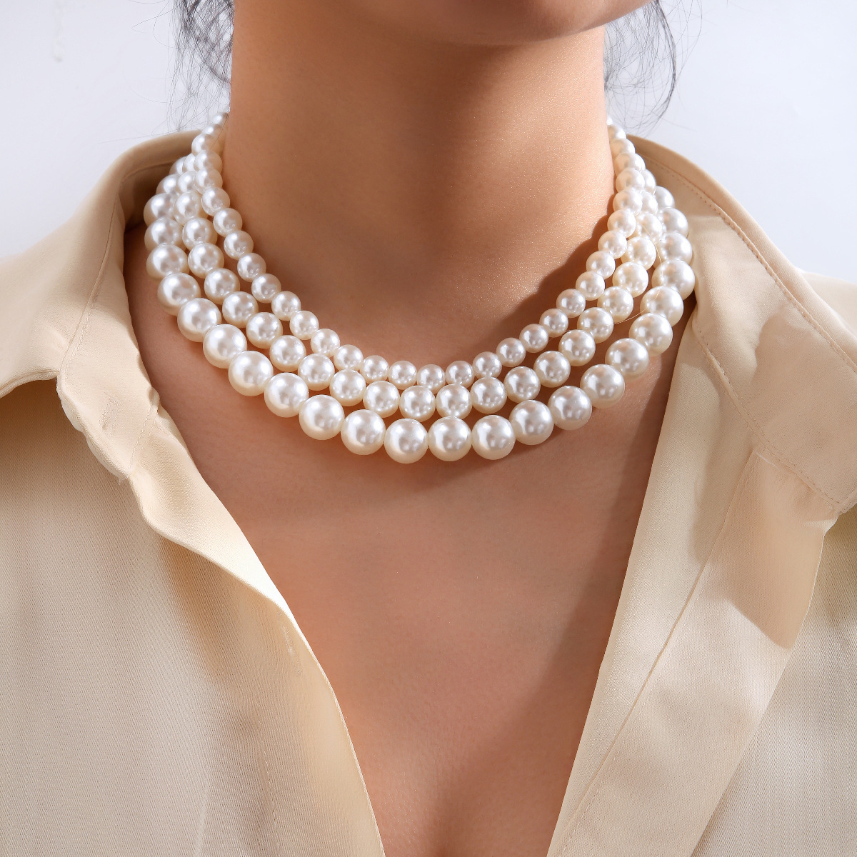 【Special offer】Creative Simple Pearl Necklace Female Niche Design Three-layer Clavicle Chain Vintage Necklace Baroque Necklace Overlapped