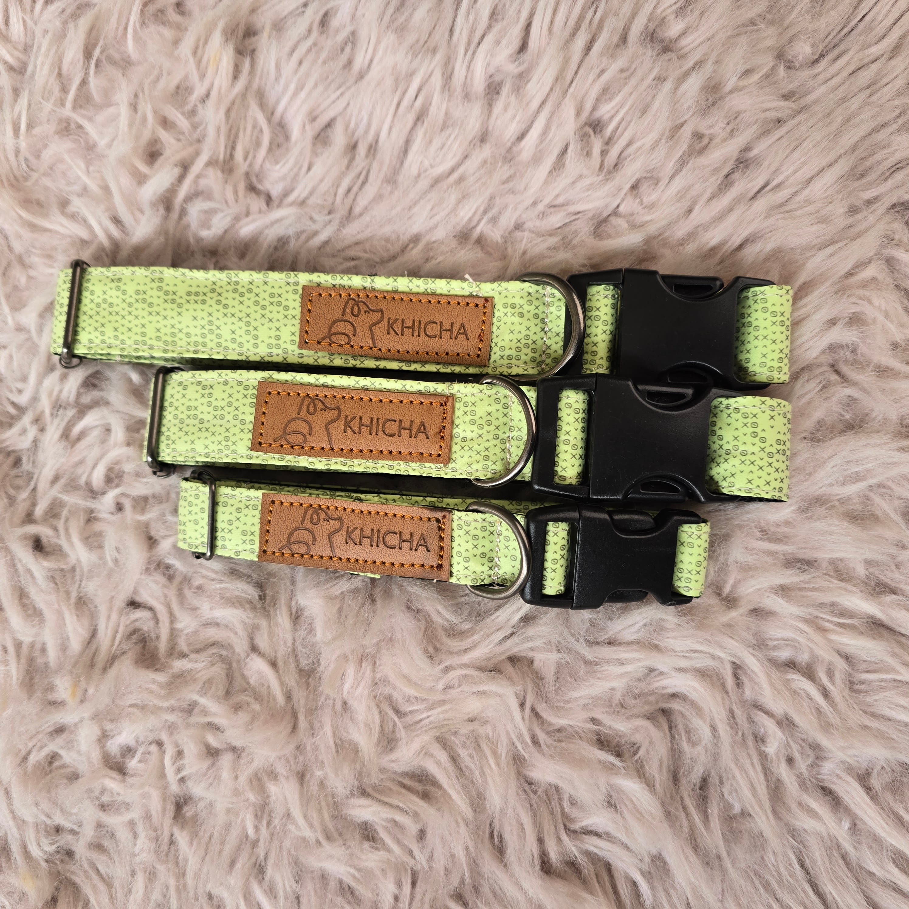 Dog Collar | Adjustable Pet Collar for Small, Medium & Large Dogs | Green Pattern Belt