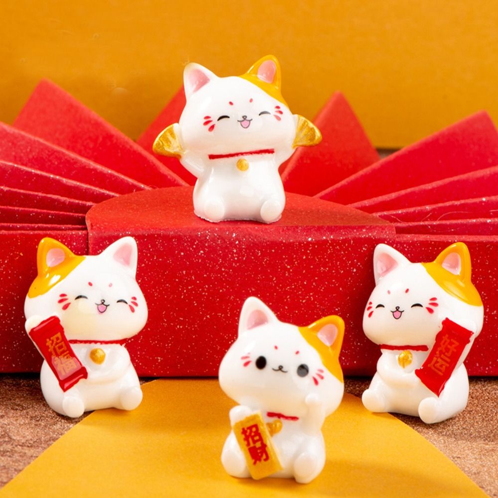 DIY Mini Cat Car Ornaments Cute Simple Fortune Cat Figurines Realistic Lovely Cat Micro Landscape Ornament Desktop
