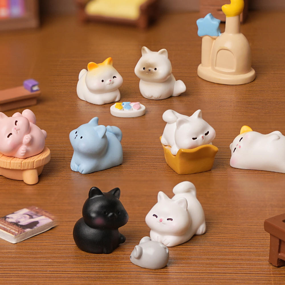 Cute Car Ornament Funny Desktop Decoration Mini Cartoon Figurine for Gift Dashboard Decor Home Decor