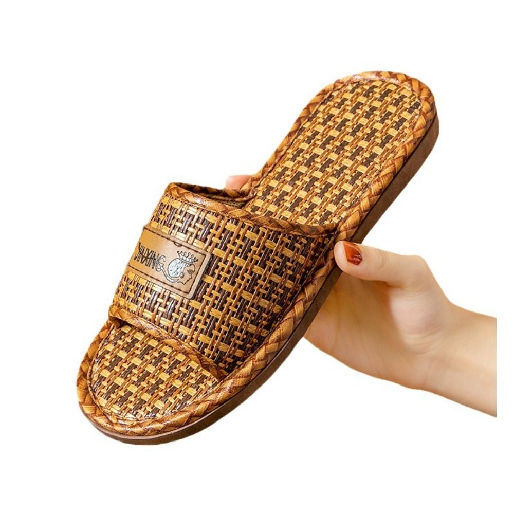 1 Pair High Quality Non- slip Sandals Breathable Odor Prevention Straw Woven Slippers Thickening Durable Linen Slippers Outdoor