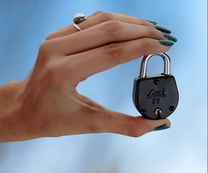 FR-KG Pack of 6 Sets 6 Pieces of Tala of No.22 35mm Colored Padlock | Steel Body with Brass Lever | Includes 2 Silver Keys | Pack of 1 | Made in India | Compact & Durable Security Locks