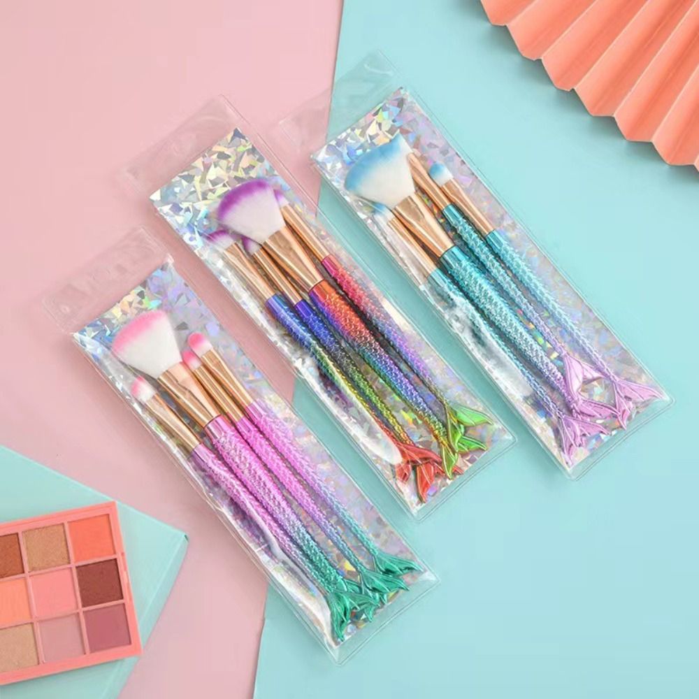4pcs/set Creative Loose Powder Brush Mermaid makeup brush Soft Fiber Eye Shadow Brush Makeup Brushes Set Blush Beauty Tool Cosmetic Brush Kit Cosmetic Tool