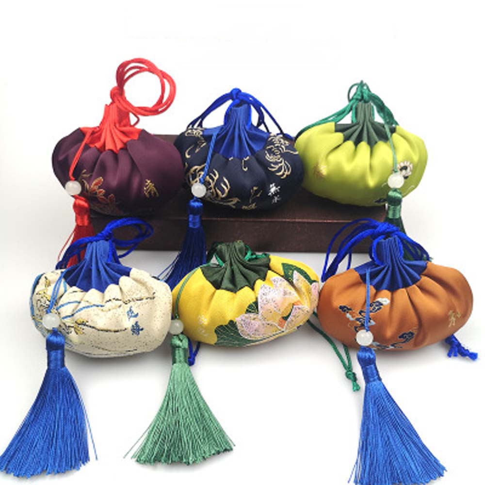 Charming Wormwood Ancient Style Brocade Woman Hanging spike Chinese Gift Embroidery Sachet Pendant Hanfu Accessories Portable Empty Bag