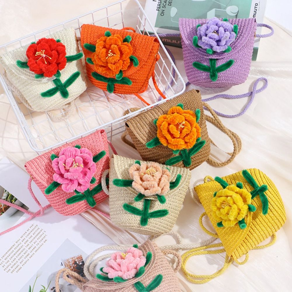 Cute Handwoven Woven Bag Mini Flower Crossbody Bag Messenger Bag Summer