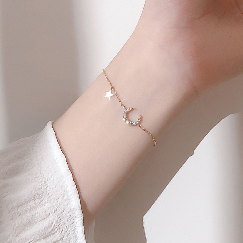 【Hottest Trends】2024 Spring Creative New Star Moon Diamond Pendant Necklace Women's Summer All-match Clavicle Chain Simple Elegant Necklace Chain