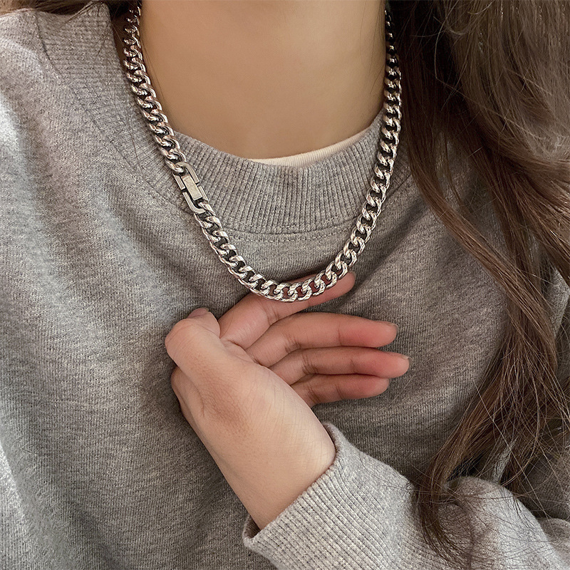 【New Arrivals】Round grinding Cuban chain hip-hop non-fading titanium steel necklace for boys and girls thick clavicle chain for lovers all-match thick chain accessories