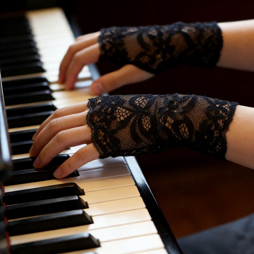 Costume Thin Lace Half Finger Gloves Breathable 10/15/18/21cm Sun Protection Riding Gloves Gothic Fashion Women Sunscreen Gloves Summer Use