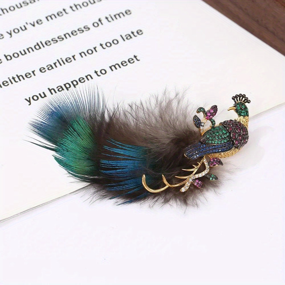 Rhinestone new simulation feather peacock brooch design exquisite accessories light luxury pin corsage high-grade ladies brooch