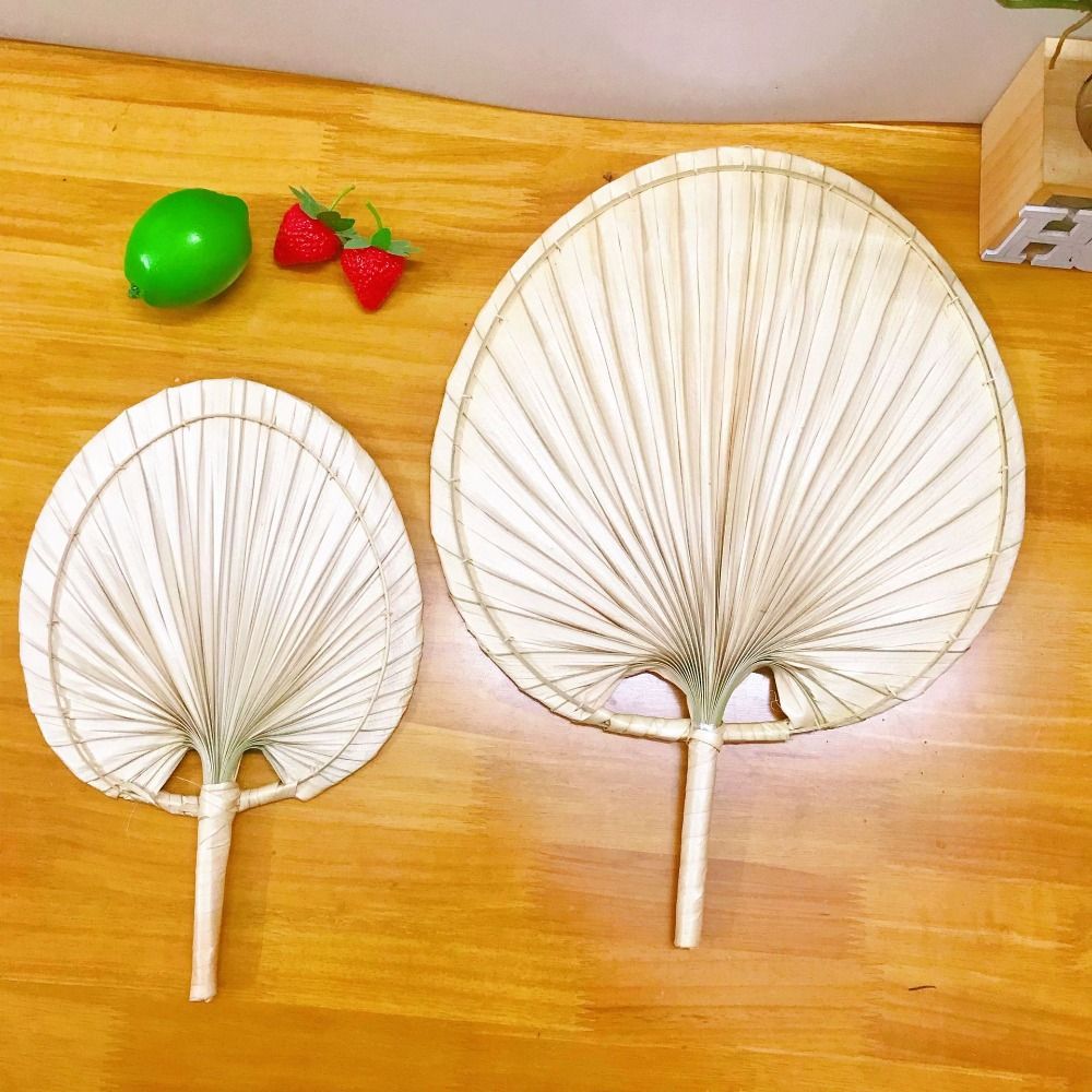 Craft Fan Anti-Mosquito Hand-woven Palm-Leaf Fan Portable Chinese Style Handmade Woven Straw Fans Durable Natural Decorative Handheld Fans Beach