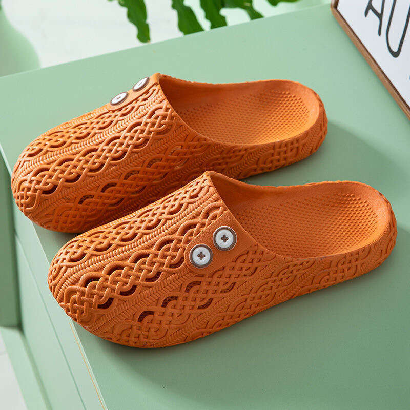 2024 New Cave Baotou Women's Shoes Summer Anti slip Comfortable Home and Outdoor Wear Bathroom Soft Bottom Dormitory Casual Slippers