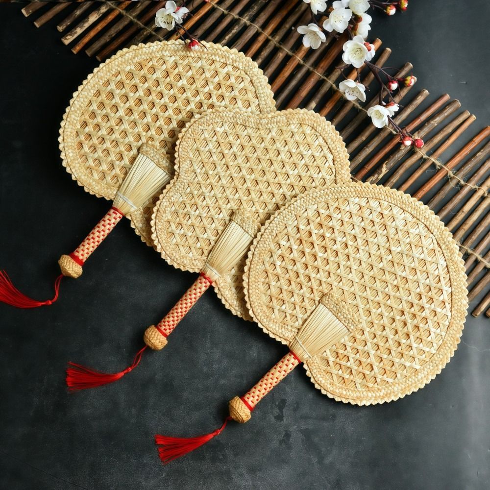 Personality Hand Woven Wheat Straw Fans Exquisite Design Rustic Chinese Manual Fan Vintage Portable Camping Fan For Summer Cooling