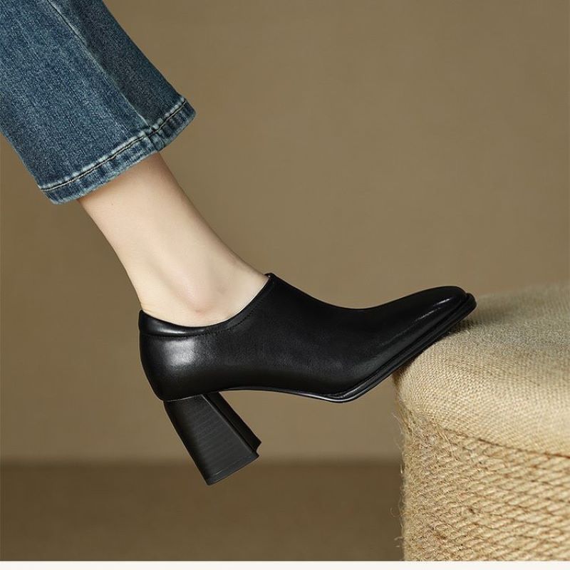 Block Heel Ankle Boots Shoe With Side Chain For Women B04