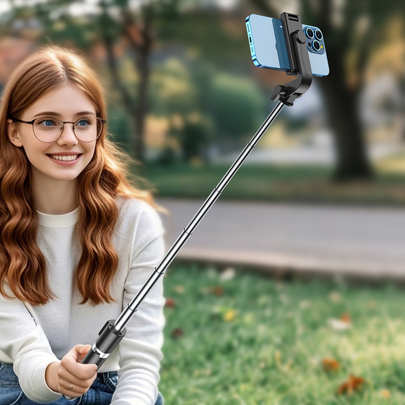 Factory Wholesale Bluetooth Remote Control Selfie Stick with Fill Light Portable Extendable Tripod Phone Live Streaming Selfie Device