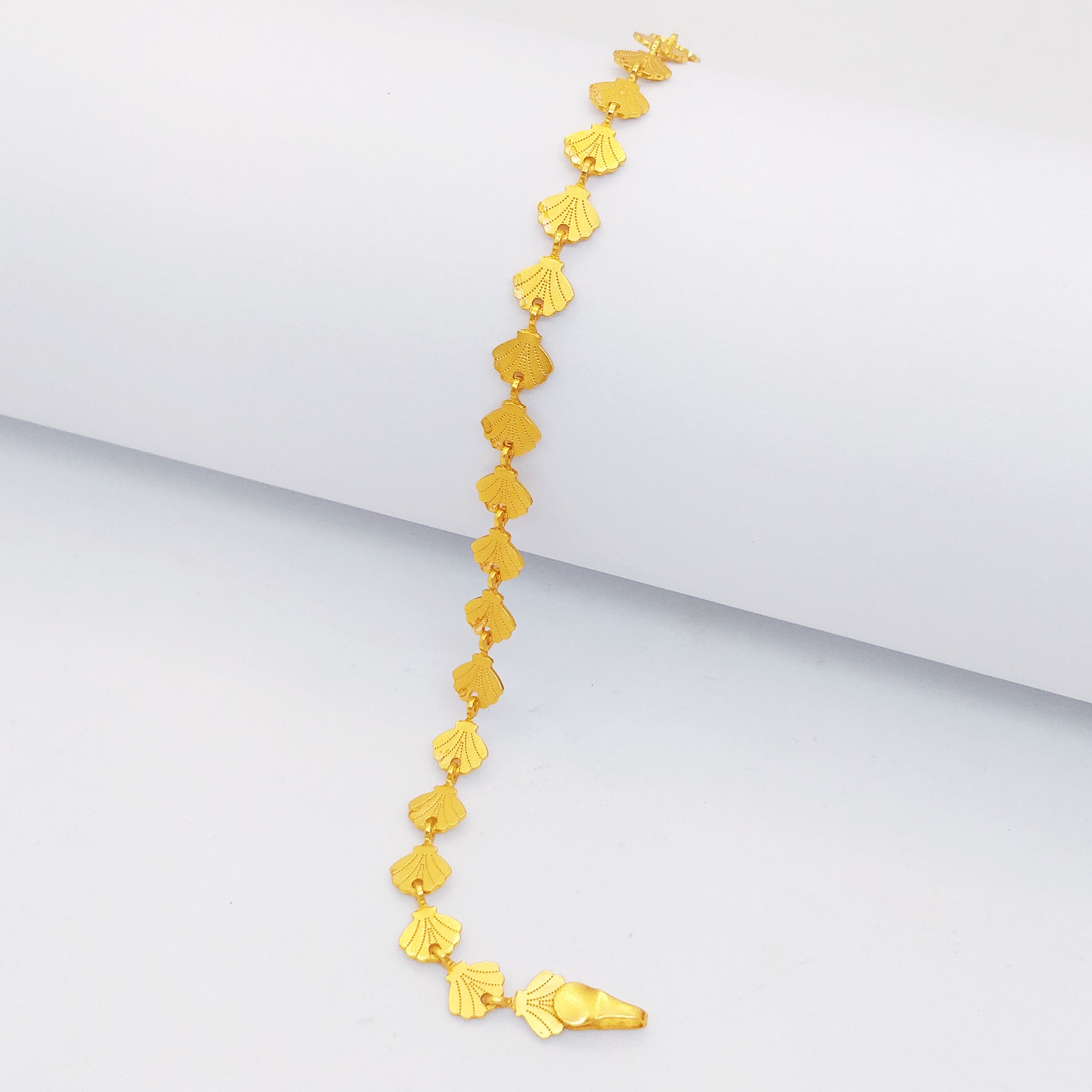 Gold Plated Bracelets For Women | Gold Looks Bracelet Design Gold Polished Baracelets Design Bracelet For Dailyuse Bridal Bracelet For Kids Small Bracelet Fancy Bracelet Golden Bracelet Lock Bracelet For Girls Attractive Bracelet For Wife Bracelet