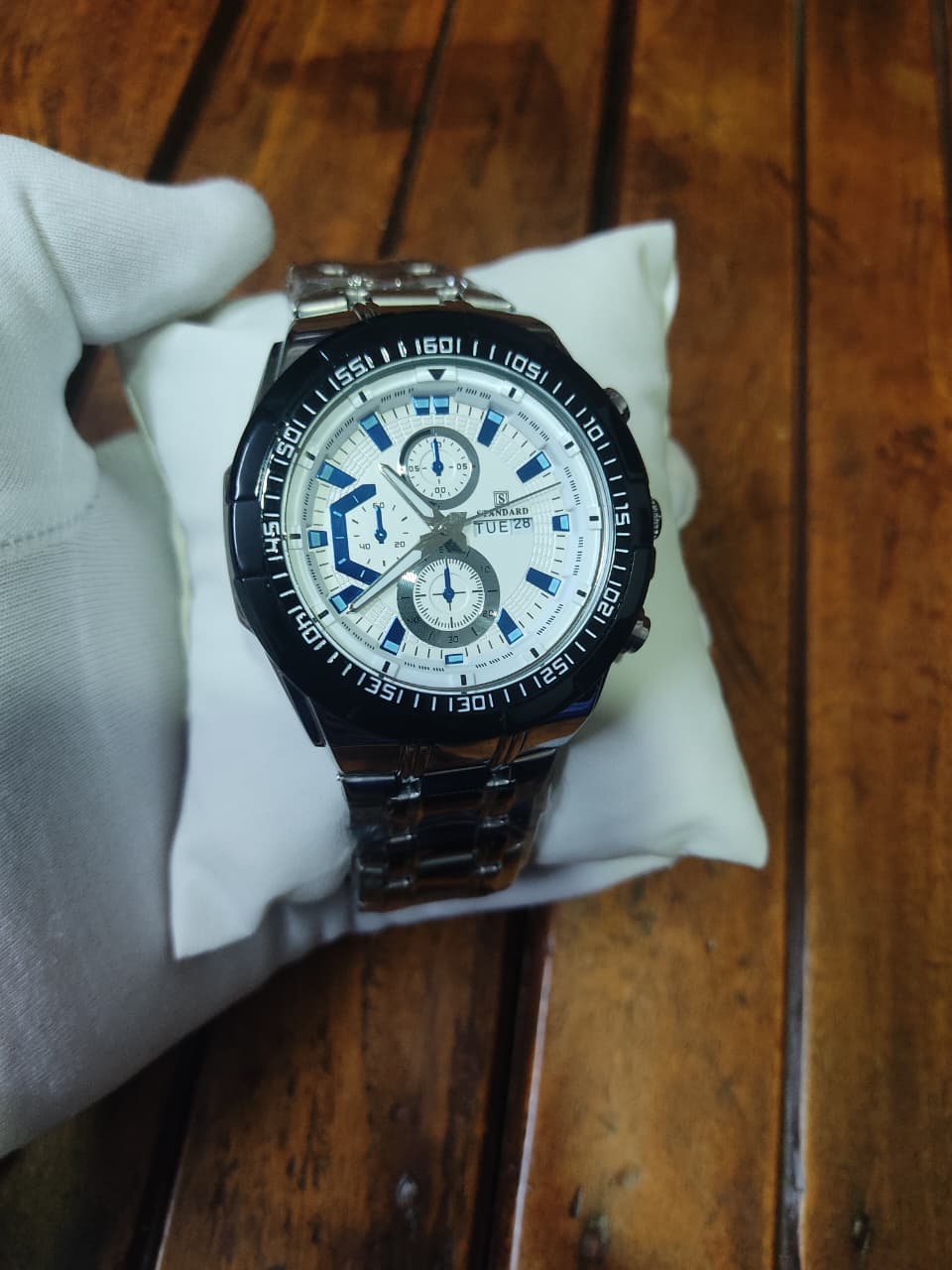 Bolano STANDARD Mens Business Complete Calendar Quartz Waterproof Stainless Steel Wrist Watch - White/Silver
