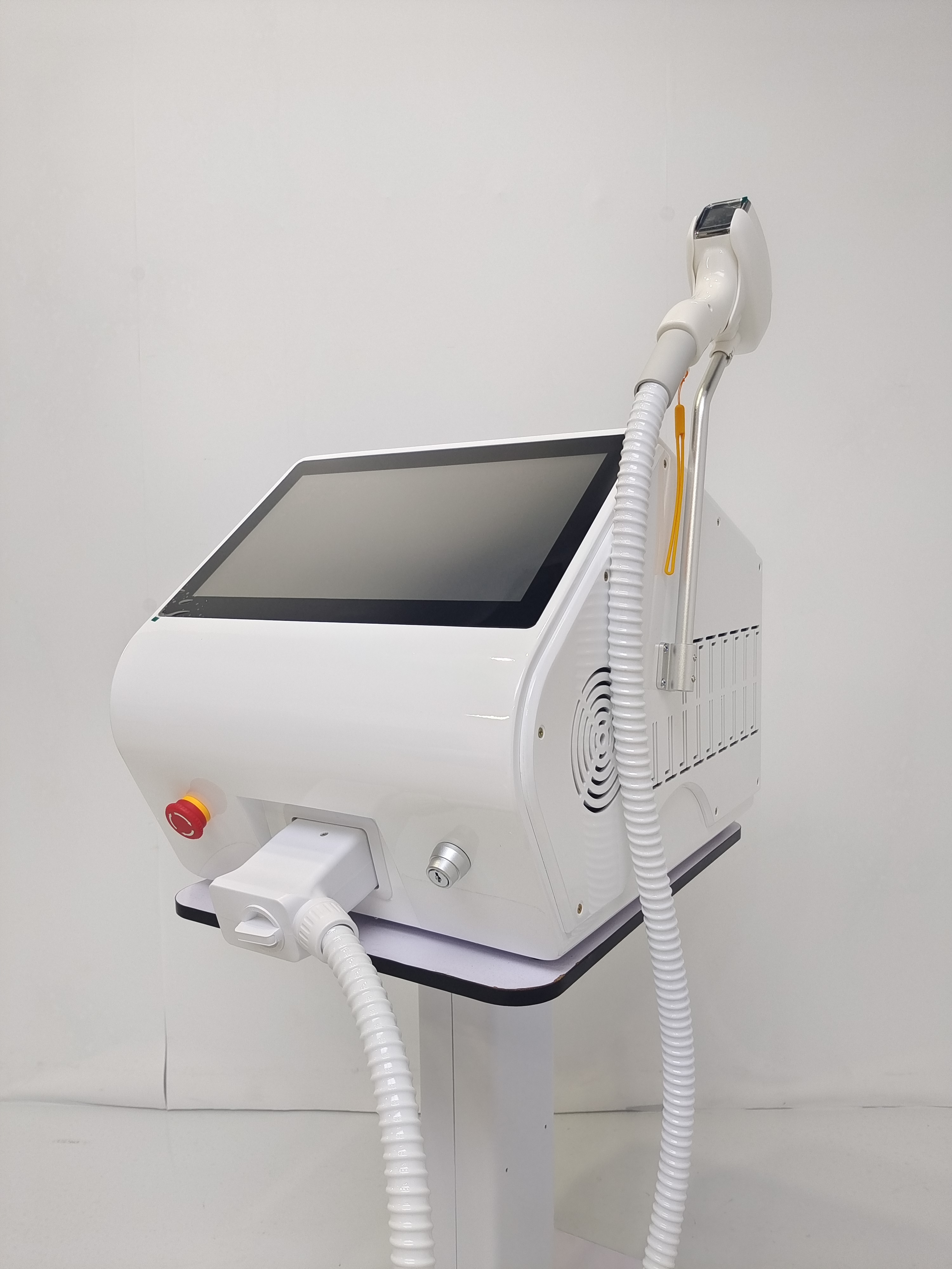 Special Offer 4000w Portable Soprano Ice Titanium Professional 808nm Mini Diode Laser Body Hair Removal Machine 4 Wave Device 2025