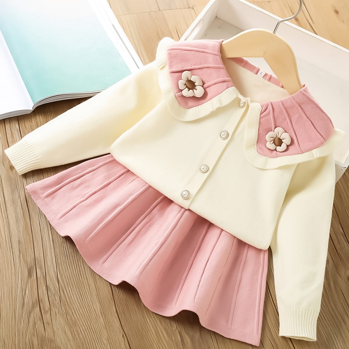 Large Collar Three Dimensional Flower Printed Woolen Sweater And Skirt Set For Girls Suitable For Winter