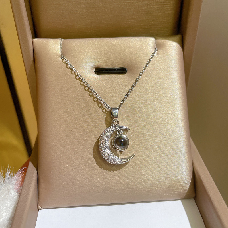 100 Languages I Love You Moon Projection Pendant Necklace Romantic Stainless steel Love Memory Wedding Necklace