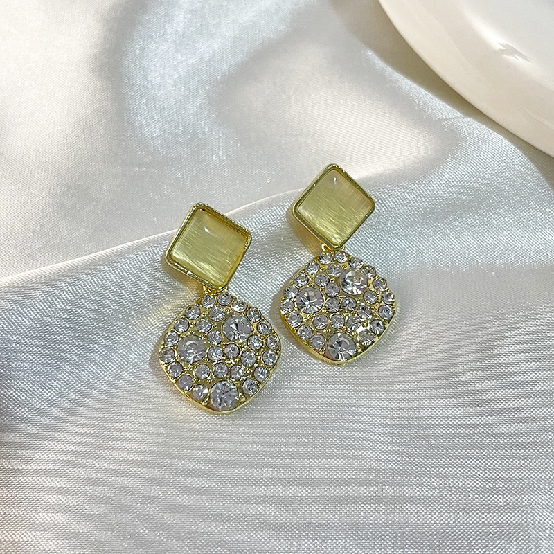 【Special offer】Silver Pin Diamond Cat's Eye Square Earrings Women's Personalized Design New Style Ear Studs Light Luxury Advanced Sense Earrings