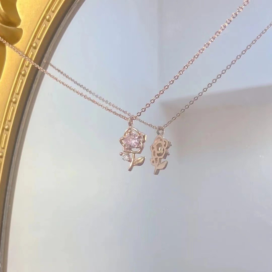 [ New ] French Gentle Rose Necklace Small Pink Flower Clavicle Chain Sweet Light Luxury Minority Design Female