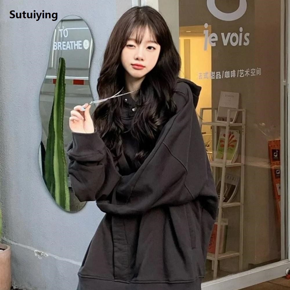 Sutuiying Long Wave Wig Female Black Bangs Curly Synthetic Hair Cosplay New style Party Halloween Wig Naturally Heat-Resistant Daily Wear