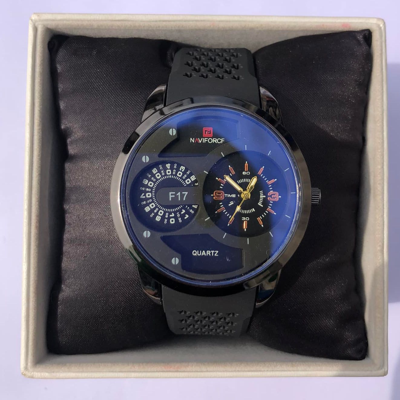 Fashionable Watch For Men || Round White Dial Black Rubber Belt Best Quality Watch For Men || Yellow || Sold By Watch House