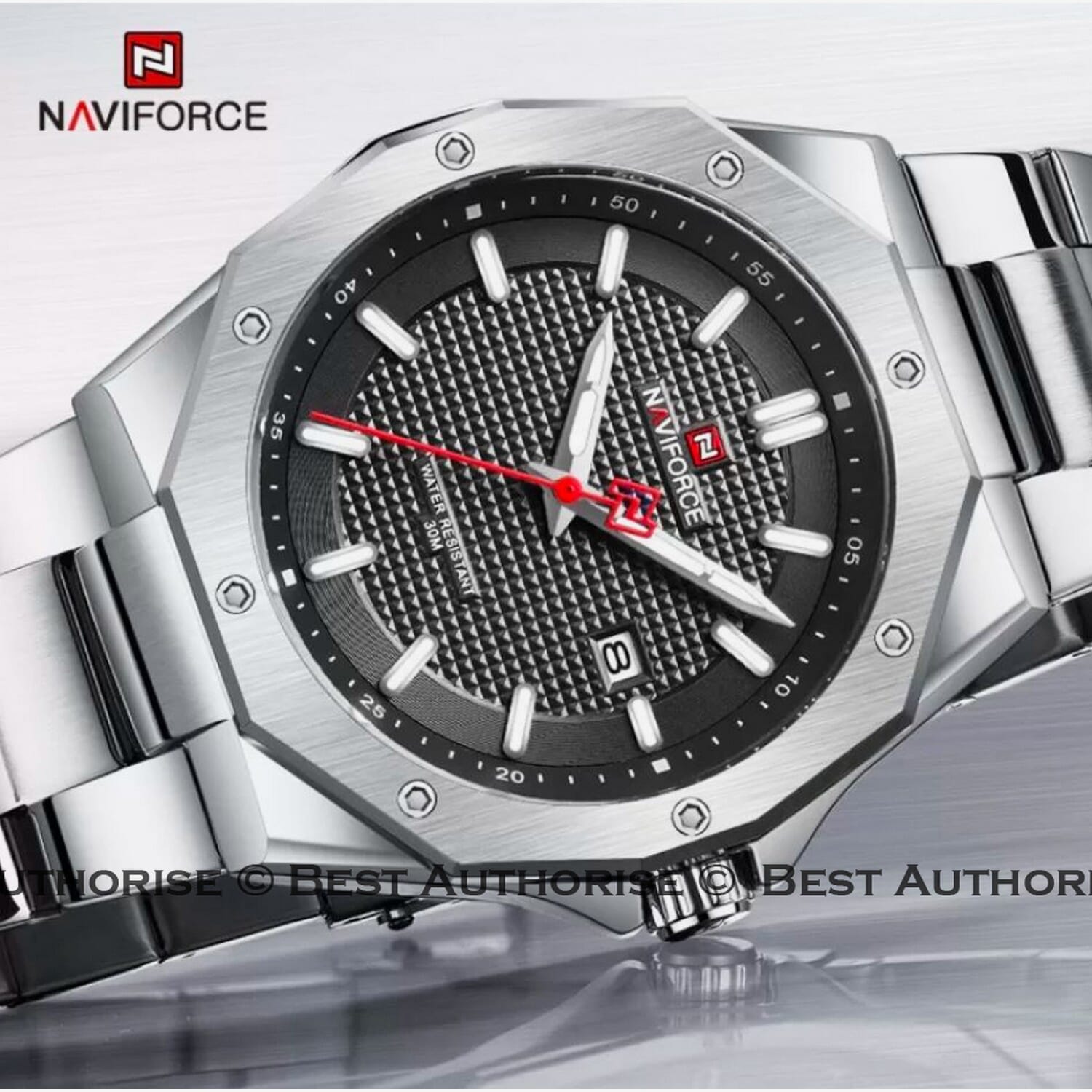 NAVIFORCE NF9200 Men's Quartz Polygon Vogue Stainless Steel Date Function Watch