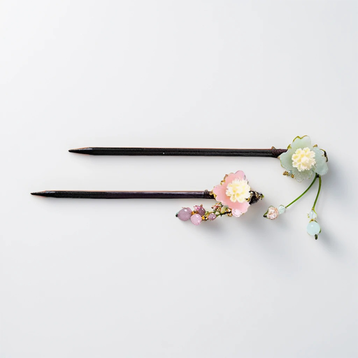 Women’s Chinese Style Floral Alloy Hair Pin Clip with Tassel - 6 Pcs Set, Handmade Wood Hair Sticks for Bridal and Daily Wear