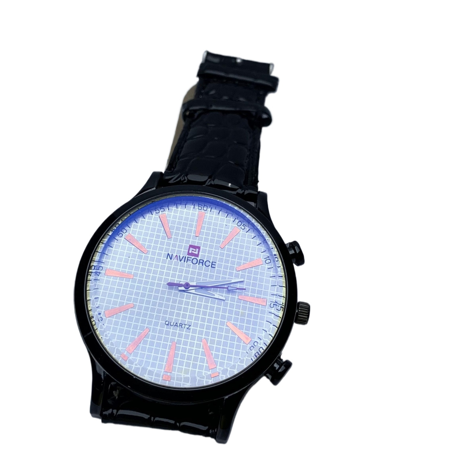 New Attractive Design BlackLeather Belt Round White Dial Quartz Moment Best Quality Wrist Watch For Men