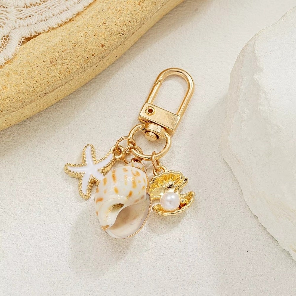New Pearl Shell Bohemian Keyrings Bag Ornaments Tassel Decor Starfish Conch Keyrings Key Rings Women Girls