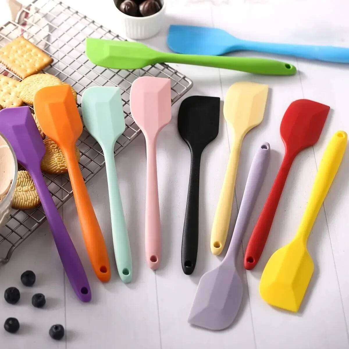 1PC Cream Mixing Cake Decorating, Kitchen Utensils Stirring,Food Grade Silicone Spatula for Baking and Cooking