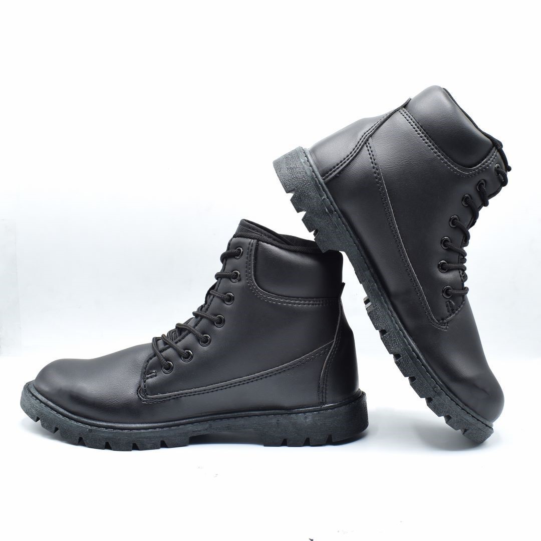 HillStar 02 Goldstar Shoe Black Color Shoes Boots For Women